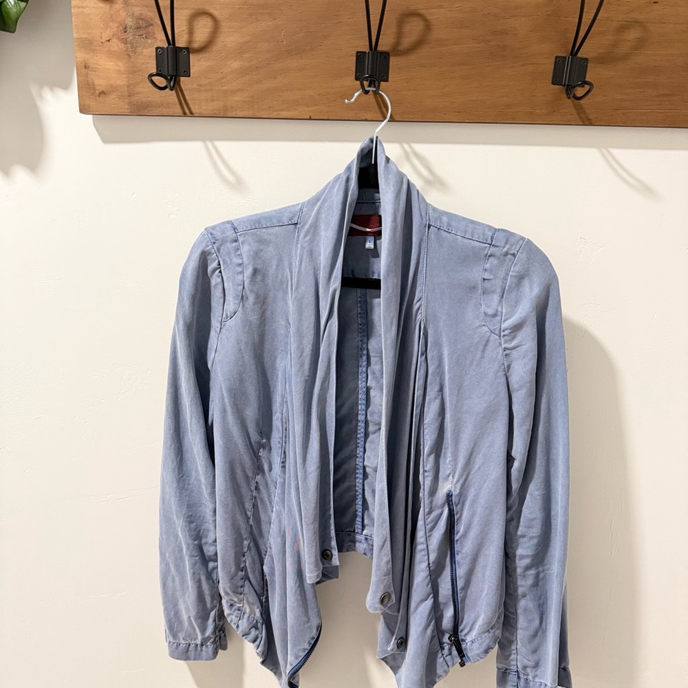 Elegant Light Blue Women's Blazer